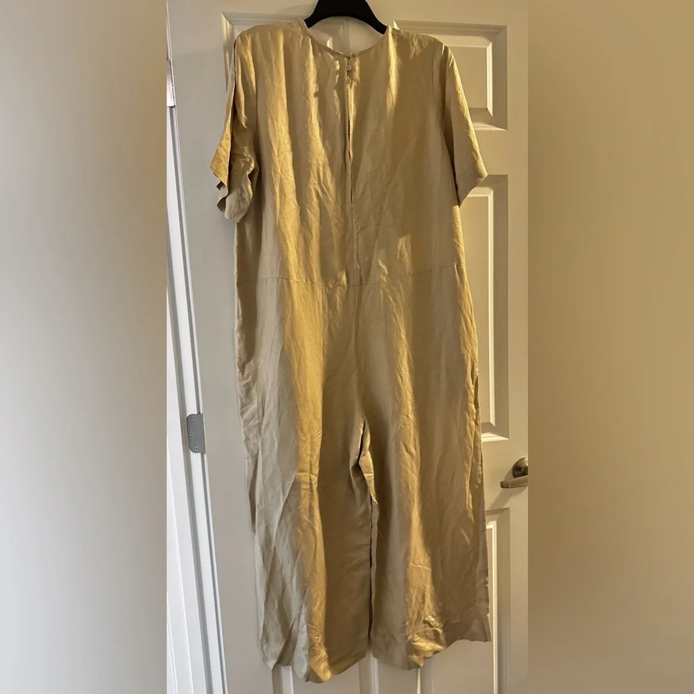 Banana Republic product details